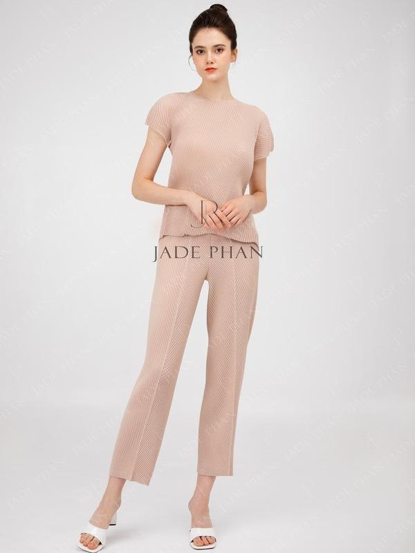 Cerise Pleated Set/ Bộ quần áo Cerise