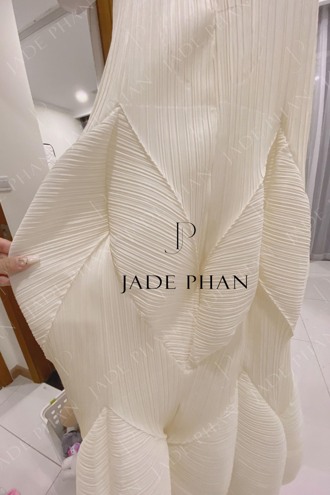 JEUNESSE Pleated Midi Dress - Váy Jeunesse