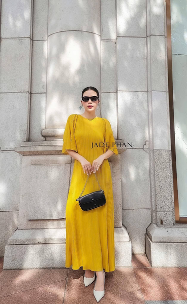 CHARISSE Pleated Dress - Váy Charisse