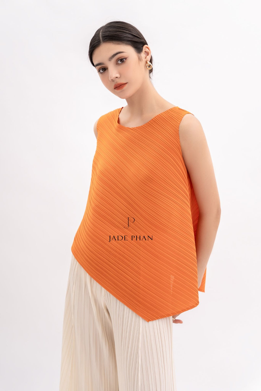 Set Léa Top & Katle Bottom/ Áo Léa Cam & Quần Katle Trắng