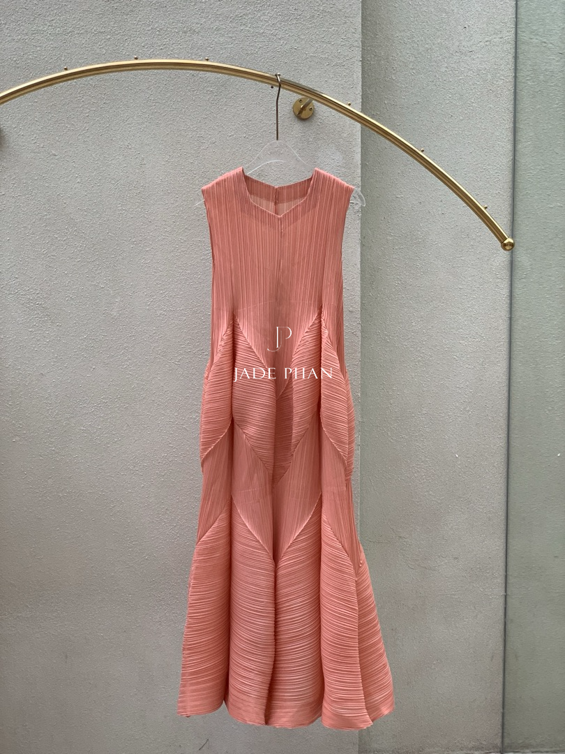 JEUNESSE Pleated Midi Dress - Váy Jeunesse