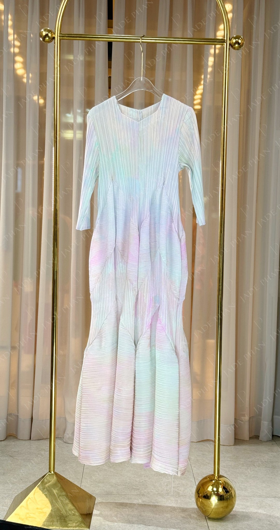DORIS Pleated Midi Dress - Váy Doris