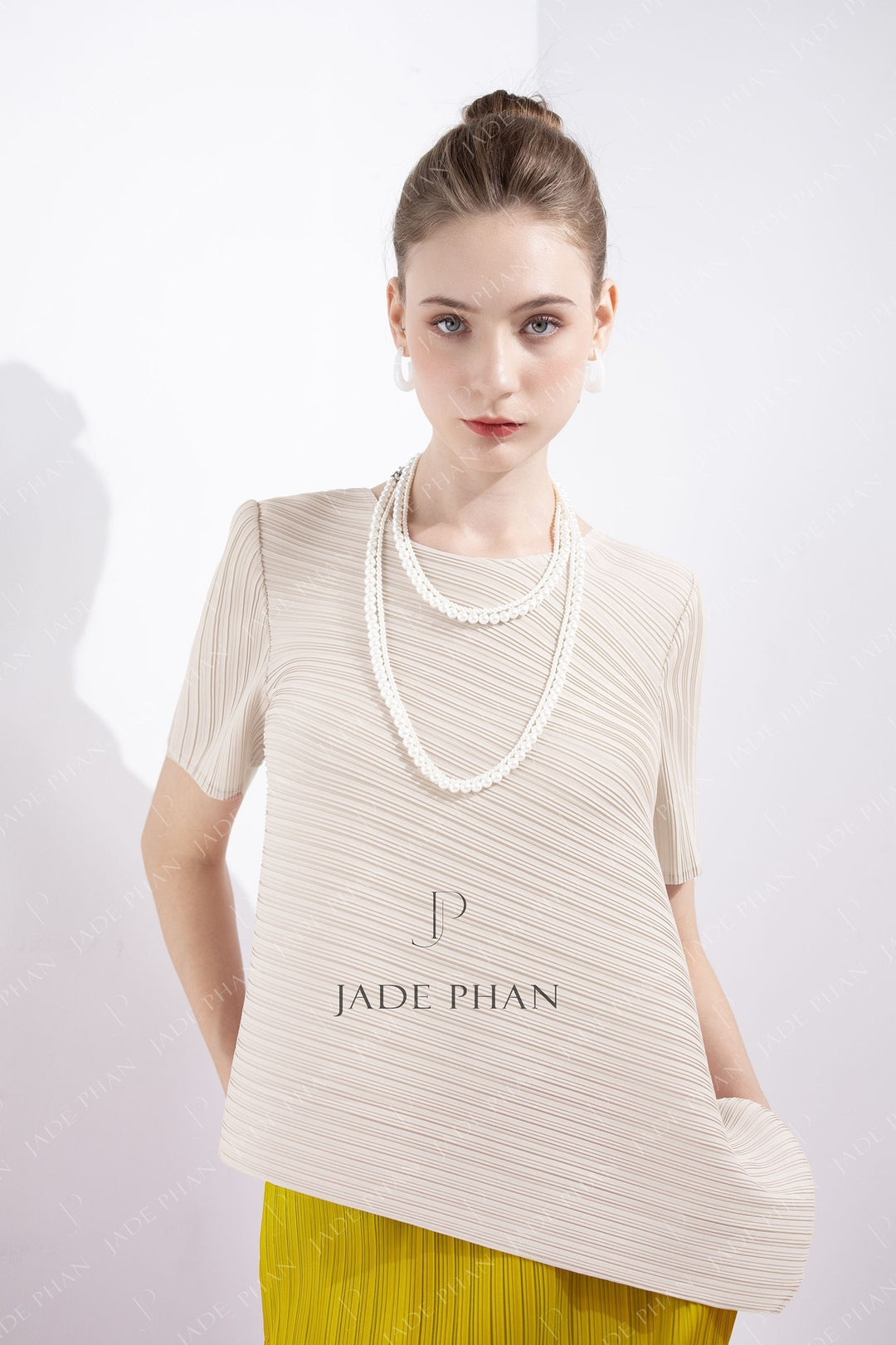 Set Jennie Top & Audora Skirt/ Jennie Trắng & Audora Vàng