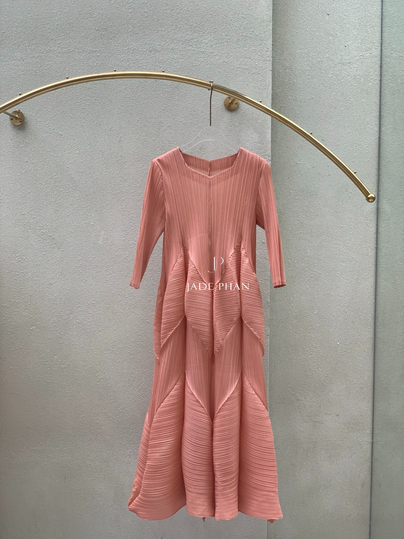 DORIS Pleated Midi Dress - Váy Doris
