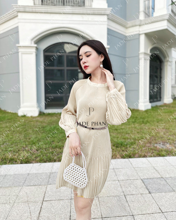 ANNA Pleated Dress - Kem