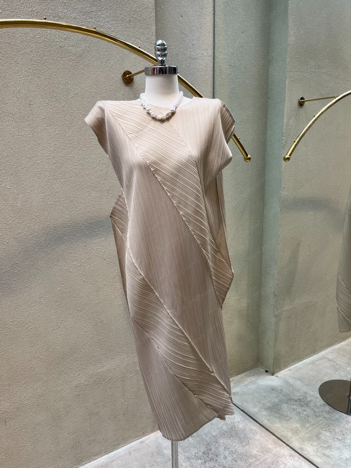 LOUISA Dress - Váy Louisa