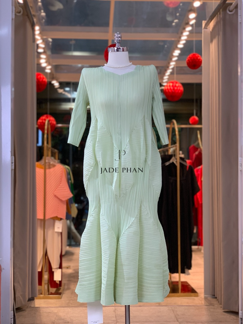 DORIS Pleated Midi Dress - Váy Doris