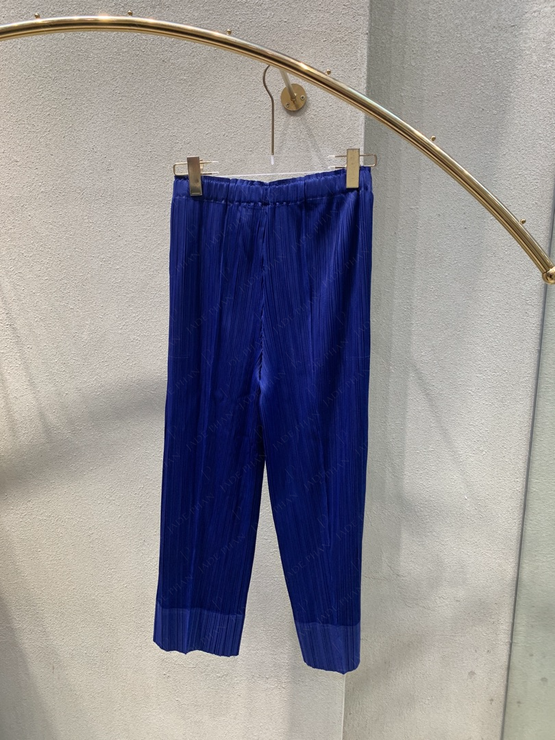DAISY Bottom/ Quần Daisy