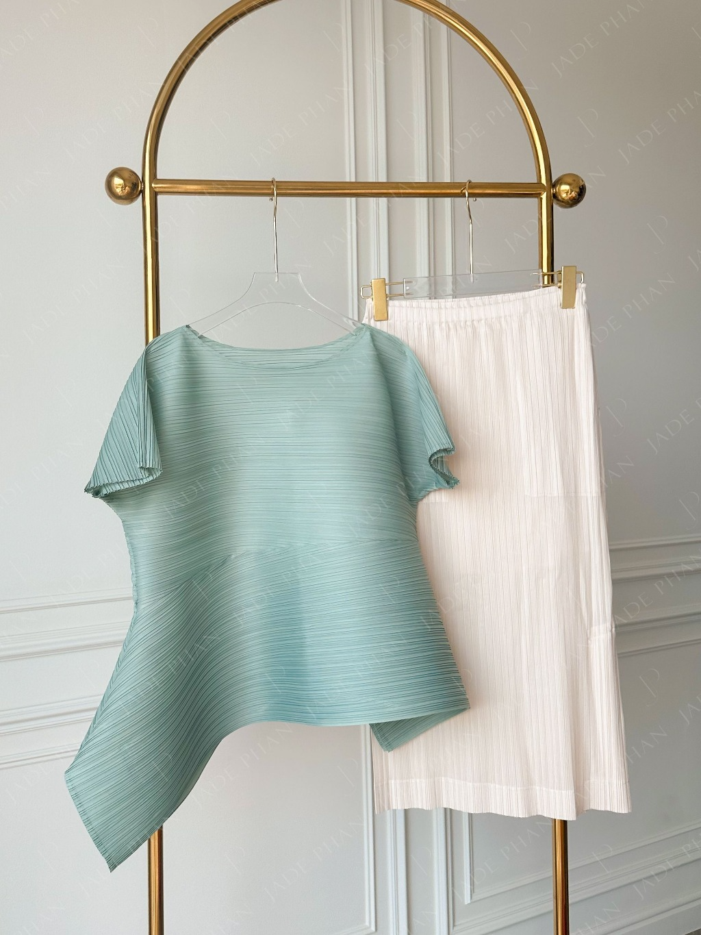 Set Katle Top & Audora Skirt/ Katle Mint & Audora Trắng